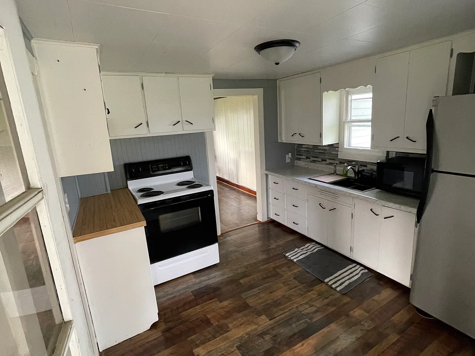 2 bed, 750 sqft, $900 — Photo 1
