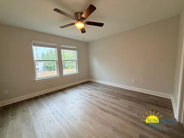 699 Woodlawn Ave NW — Photo 13