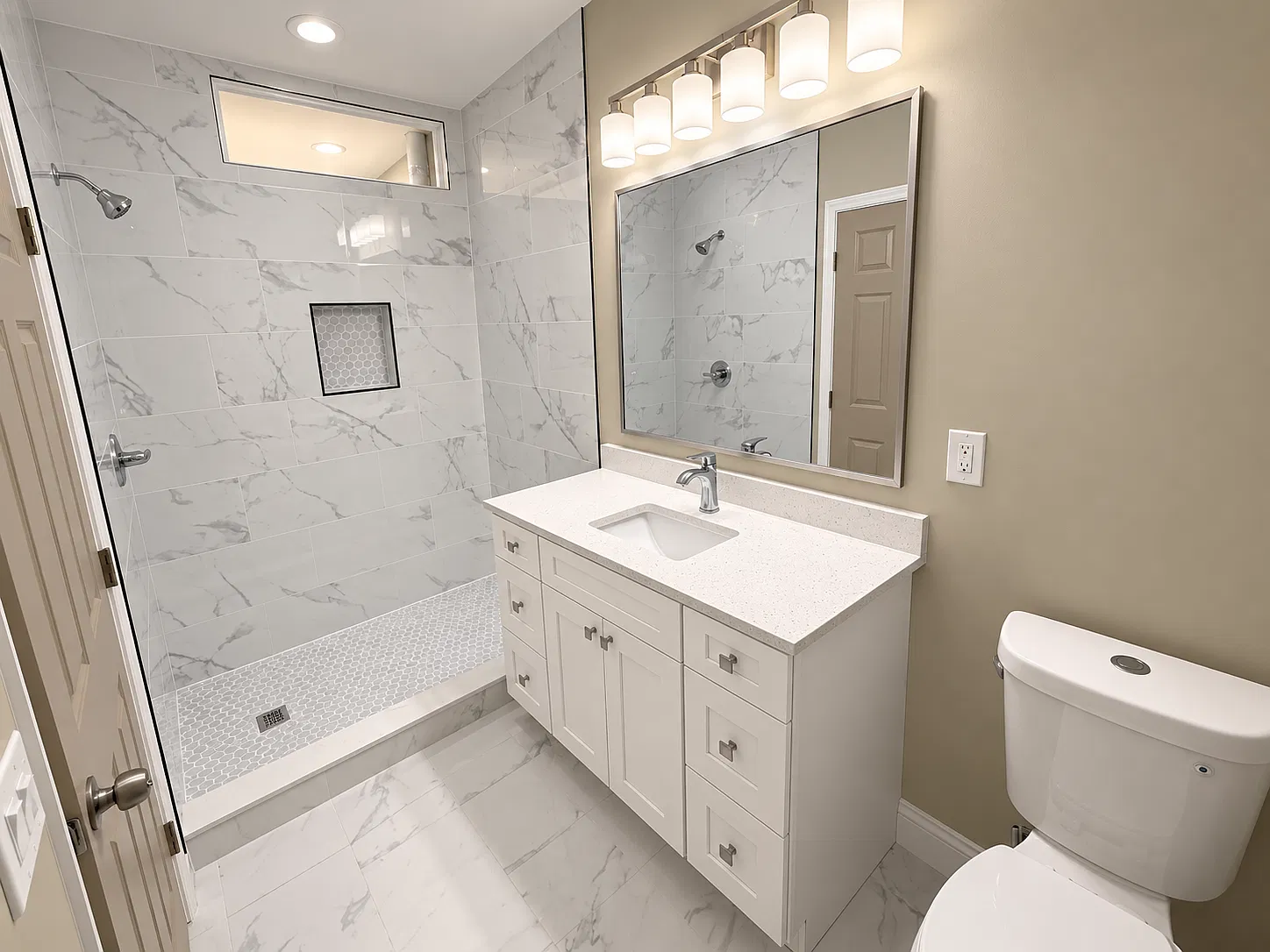 3 bed, 1620 sqft, $3,600 — Photo 2