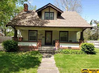 404 Marlborough Ave, Beatrice, NE 68310