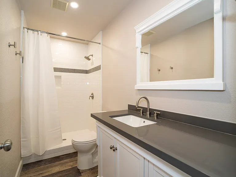 3258 Strevel Way — Photo 6