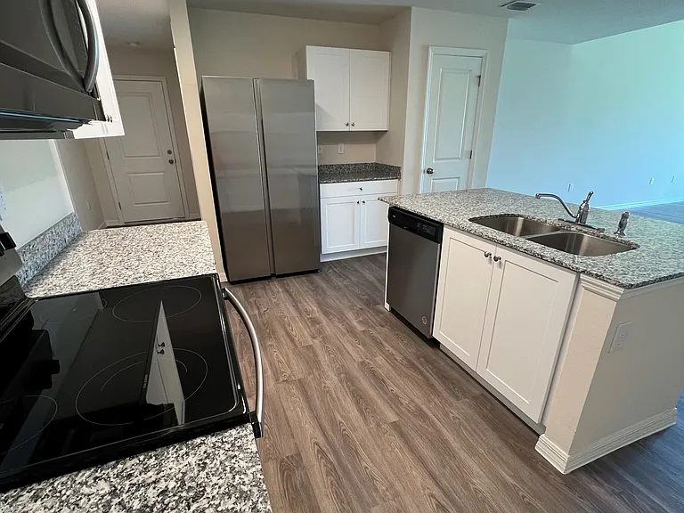 9114 Aegean Cir — Photo 8