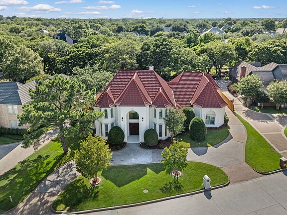 5th image of 4512 Alexandra Dr
