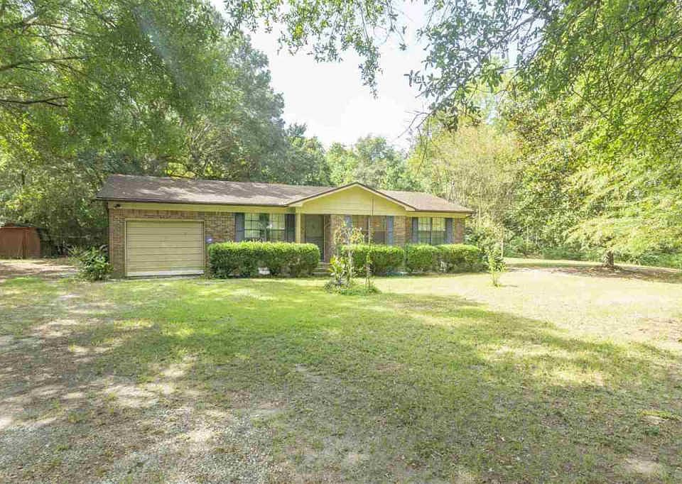 1st image of 1819 Brewer Dr