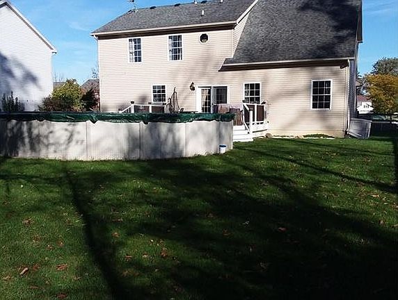 2nd image of 2402 Coe Ct