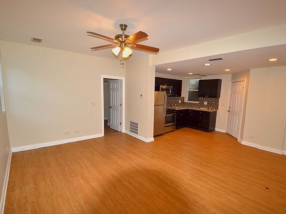3rd image of 5000 N Sawyer Ave #Gw