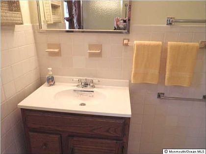 4th image of 2189 Mount Hope Ln