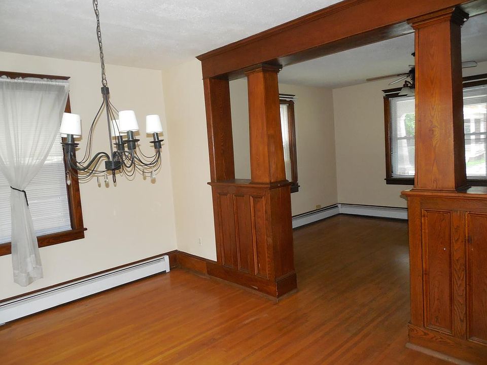 2nd image of 869 Mulberry Ave