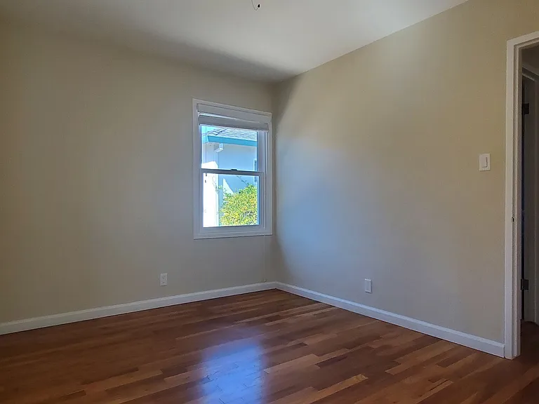 335 Stowell Ave — Photo 6