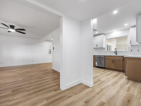 5th image of 3807 Crescent Dr