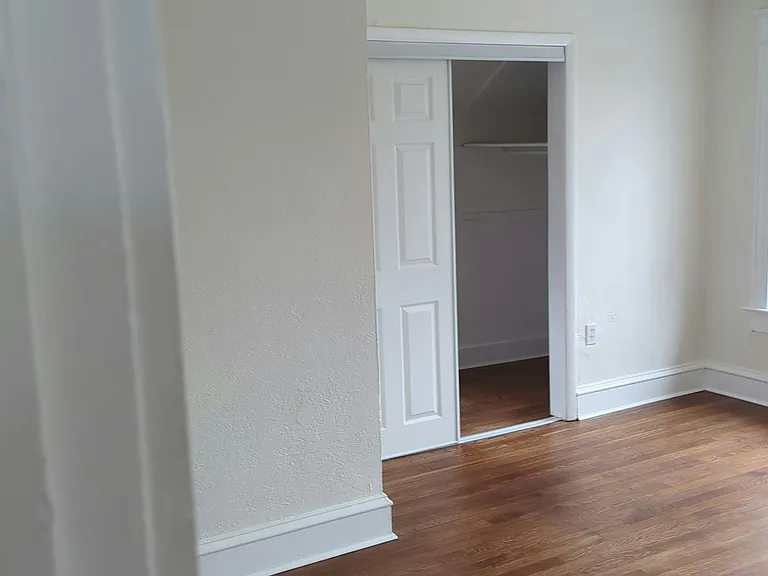 4119 S Benton Ave — Photo 62