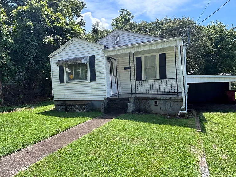 203 Meridith St — Photo 1