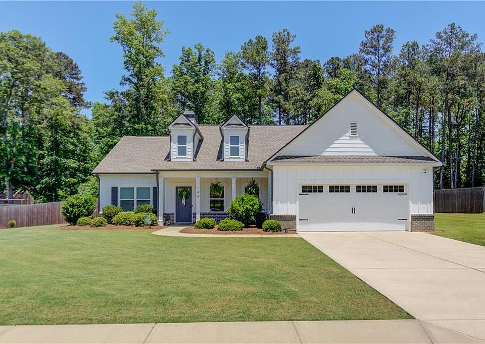 1st image of 149 Manor Dr