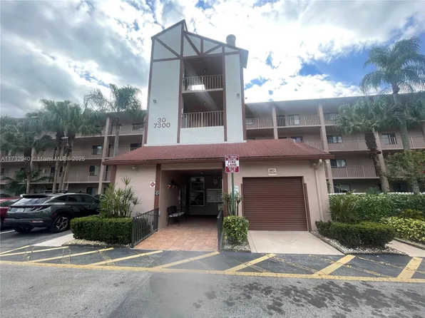 7300 Amberly Ln APT 403, Delray Beach, FL 33446