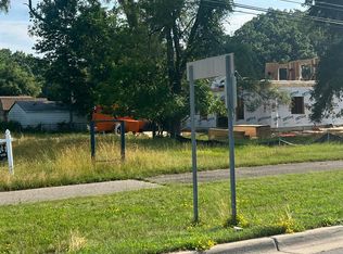 23874 W Nine Mile Rd, Southfield, MI 48033