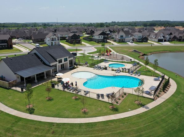 Williams One L Plan, Addison Creek II