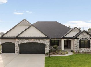 18470 Forest Glade Dr, South Bend, IN 46637