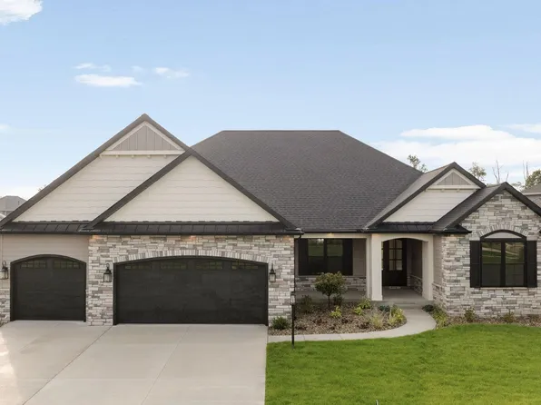 18470 Forest Glade Dr, South Bend, IN 46637