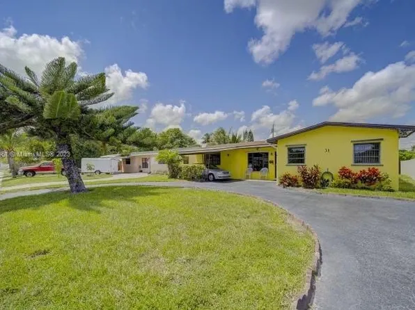 31 NW 170th St, North Miami Beach, FL 33169