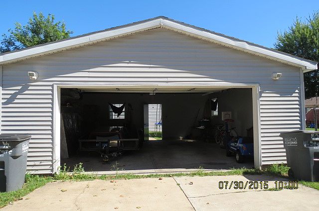 Building Photo 3
