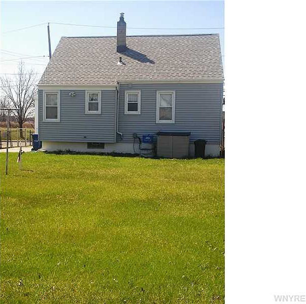 2nd image of 387 Greene St