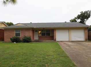 9070 Woodshore Dr, Dallas, TX 75243