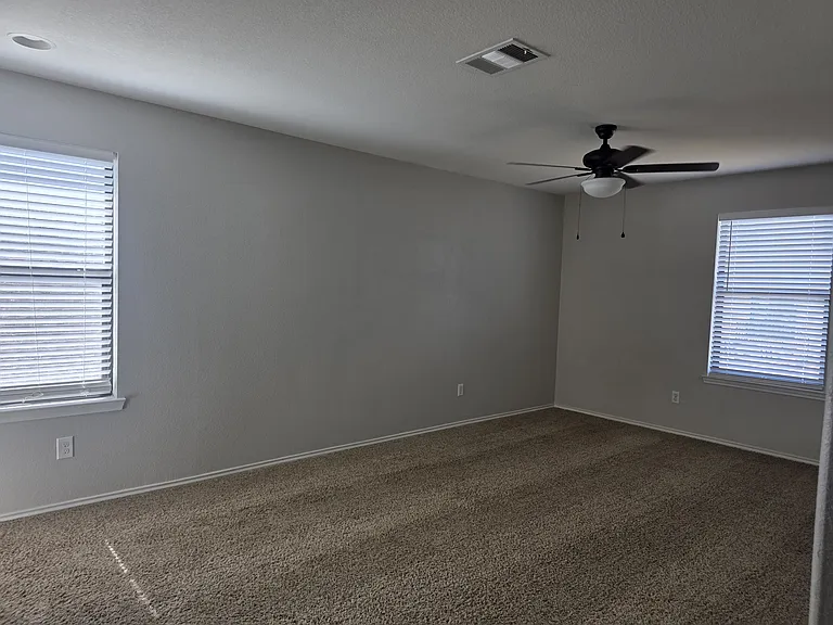 1119 Lonesome Oak Dr — Photo 28