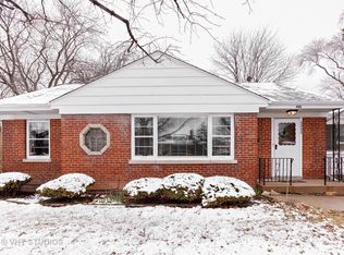 4940 Jarvis Ave, Skokie, IL 60077