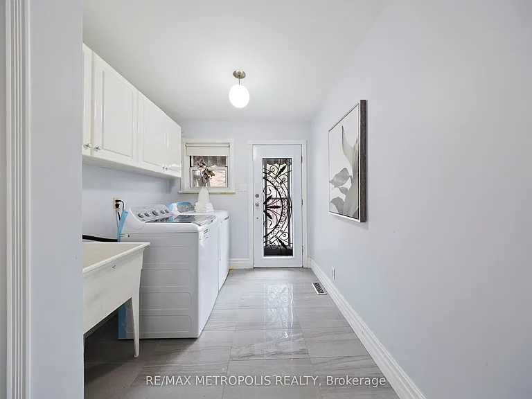 754 Eyer Dr #UPPER — Photo 24