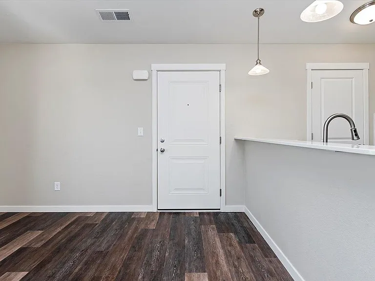 The Summit Apartments — Photo 100
