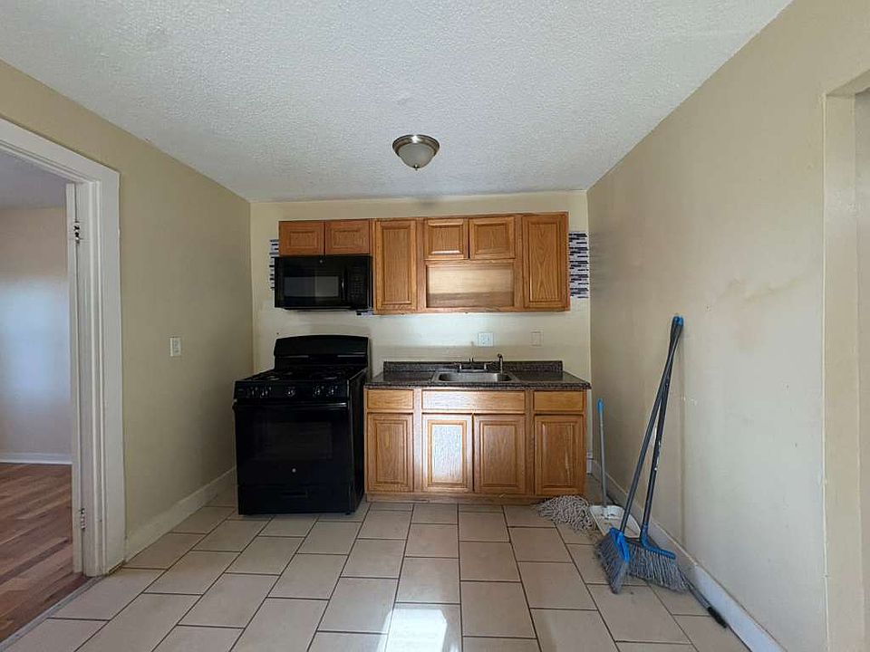 1st image of 564 Howard Ave #3LL