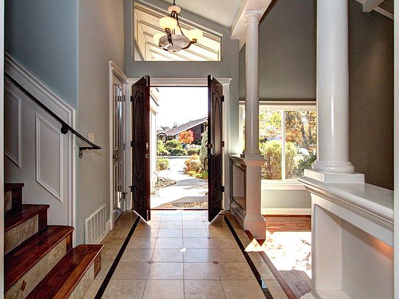 4th image of 4015 Halkins Dr