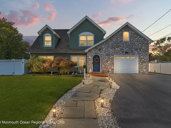 51 Fulton Place, Hazlet, NJ 07730