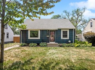 855 21st Ave SE, Minneapolis, MN 55414