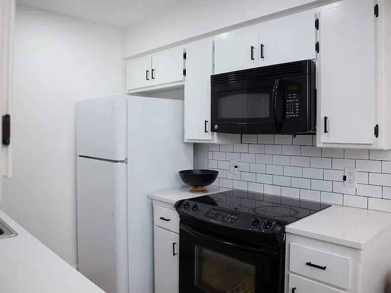1017 S 22nd St #1 — Photo 6