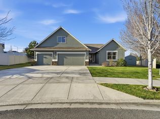 3032 S Edison Ct, Kennewick, WA 99338