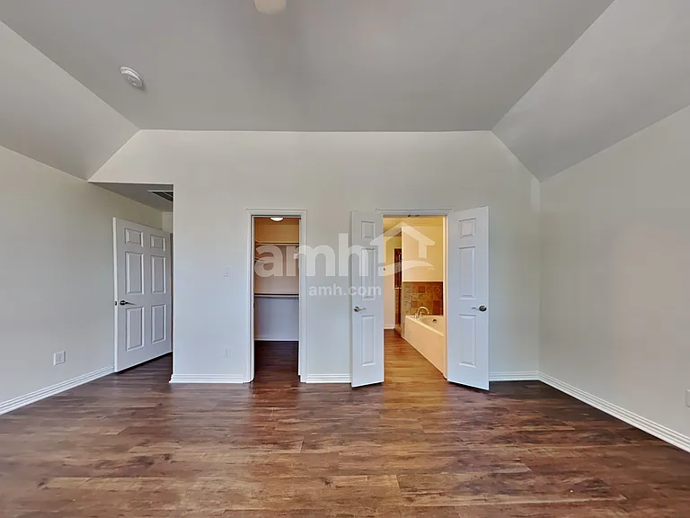 1831 Leann Ln — Photo 14