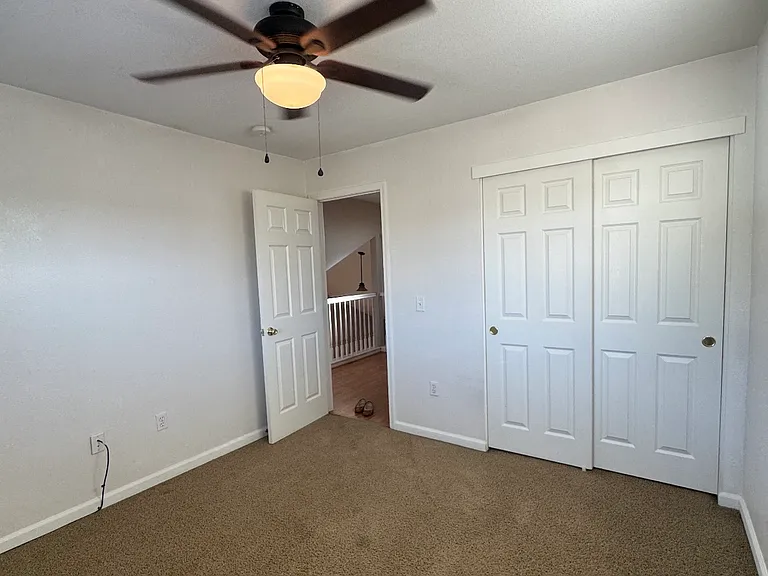 1318 Robinson Ln — Photo 24