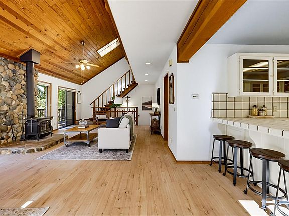 5th image of 12213 Half Moon Way
