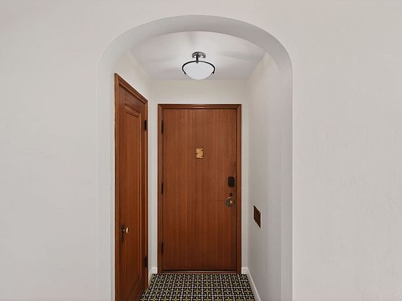 3rd image of 665 Krameria St