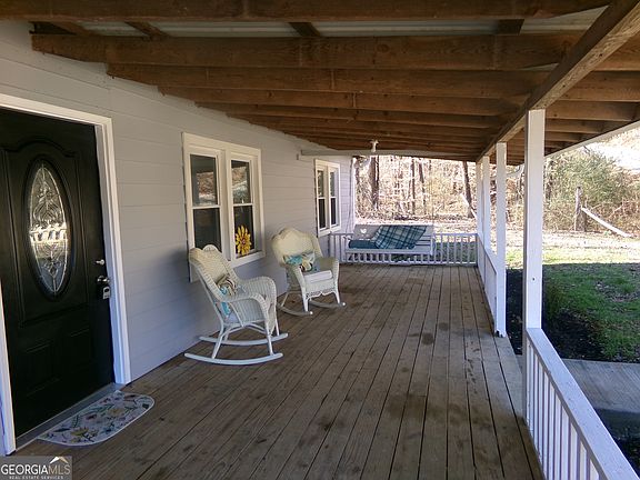 3rd image of 305 Daisy St NW