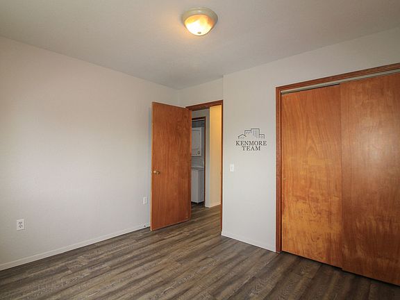 5th image of 1038 Wright Ave