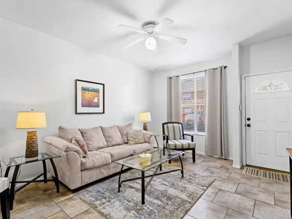 4415 SW 34th St #Id1359127p, Gainesville, FL 32608