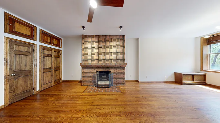 Rented by Bond New York | media 26