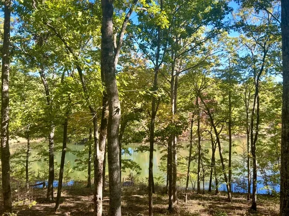 506 Littell Cir W, Tracy City, TN 37387