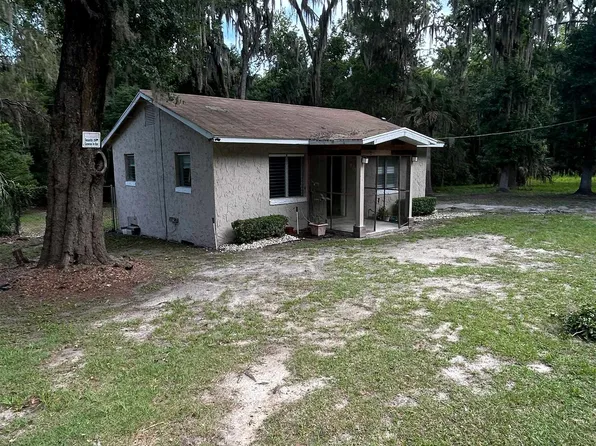 908 River St, Palatka, FL 32177