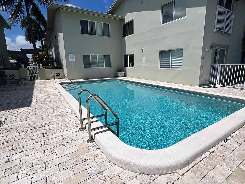 1st image of 578 NE 20th St #3