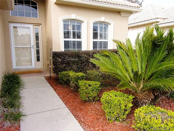 3rd image of 877 W Silver Meadow Loop