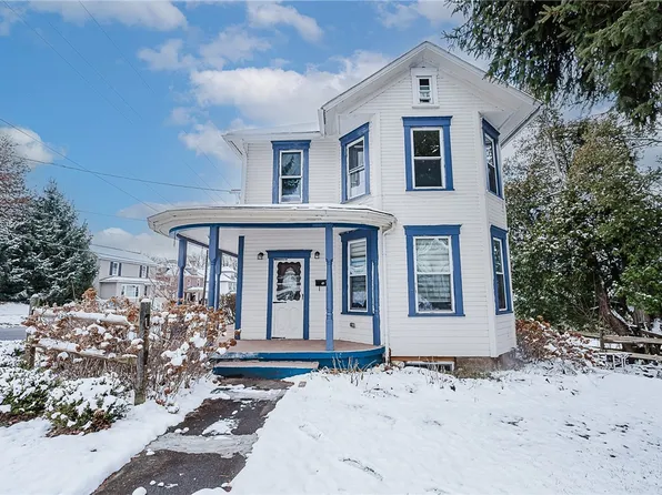 598 S 6th St, Indiana, PA 15701