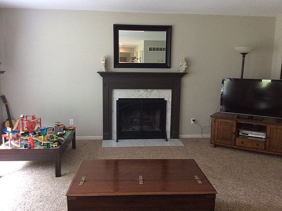 2nd image of 219 River Valley Blvd